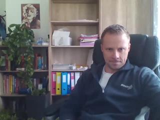 Long distance cumshot