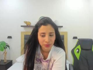 Nice to greet you, my name is Vanessa 😍