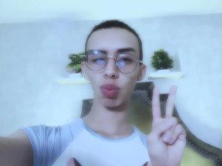 EthanCoxx19