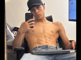 Ethan_Martin