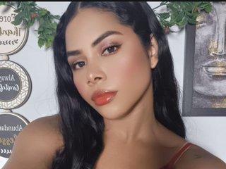 Mia_sexylatin