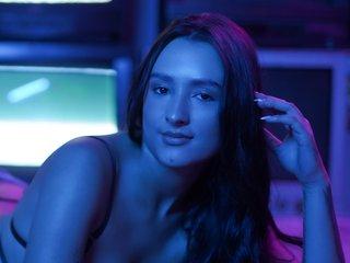Zara_Cole