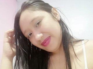 Laurasexy19