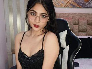 ariiel_bennet
