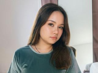 EllariaLee