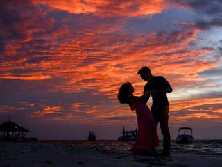 Luxury-couple-cute