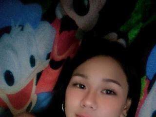Asianhotyuks1