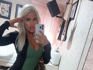 BlondeBaddie_xx