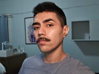 MikeeUncut