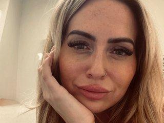 LuxeLilBrat