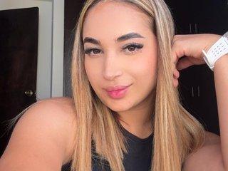 ArianaMonroy