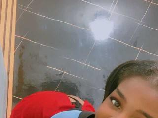 MAYhASEXI