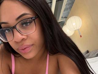 Yourgirlyhazell