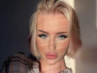 AngelaHolmes