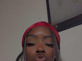 Nahomy27