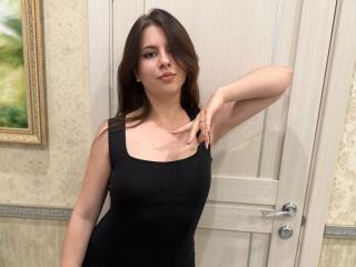 KiraHolls