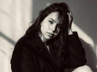 Eva-Mendez