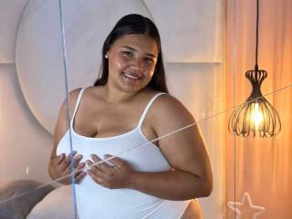 Layla-Hot