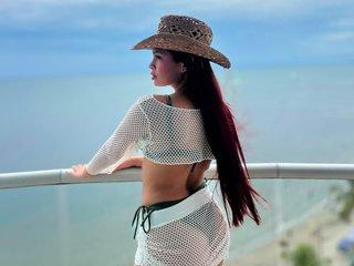 Ema_Jones