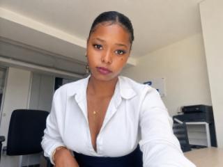 SassyMia