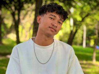 AdamsFox