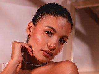 ArianaHile