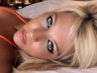 NicolleMiller78
