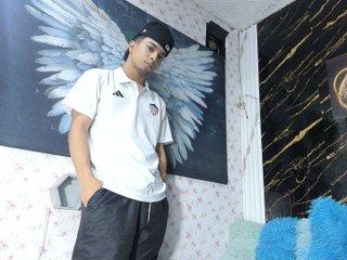 kylerhotx18