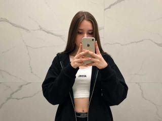 Heleynaaa