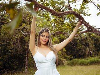 SENSUAL_LAURA